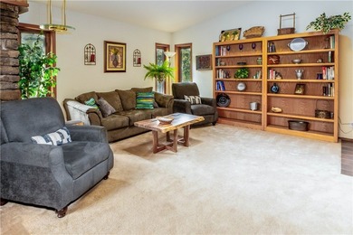 Turnkey Beaver Lake waterfront retreat with proven  income! - photo 10