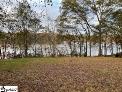 Silver Lake Lot For Sale in Duncan South Carolina