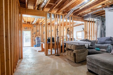 OPEN HOUSE THIS SUNDAY, MAR 29th, 2-4PM. This renovated home - photo 20