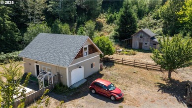 Coos Bay Home For Sale in Northbend Oregon