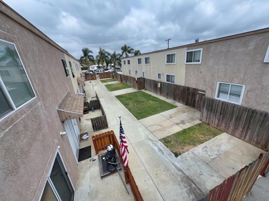 14 TOWNHOME UNIT 2 BEDROOMS 1.5 BATHS WITH PRIVATE FENCED YARDS - photo 4