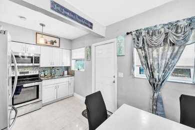 This beautifully maintained 3-bedroom, 1-bathroom home is - photo 6