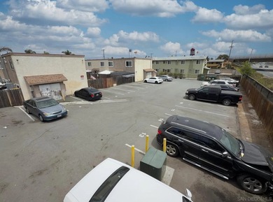 14 TOWNHOME UNIT 2 BEDROOMS 1.5 BATHS WITH PRIVATE FENCED YARDS - photo 10