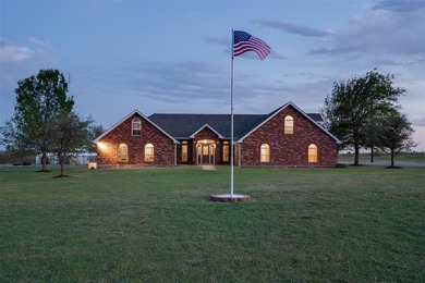 (private lake, pond, creek) Home For Sale in Wichita Falls Texas