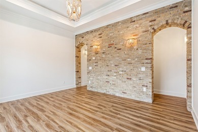 Welcome to Clear Lake Ranch in McLennan County. Located about 18 - photo 12