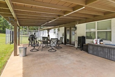 MAJOR PRICE IMPROVEMENT!! Welcome to a rare & versatile property - photo 12