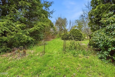 This home offers old world charm! 1 bedroom and 1 bath with a - photo 19