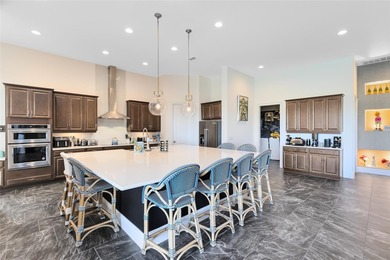 Step into the epitome of luxurious living with this exquisite - photo 20