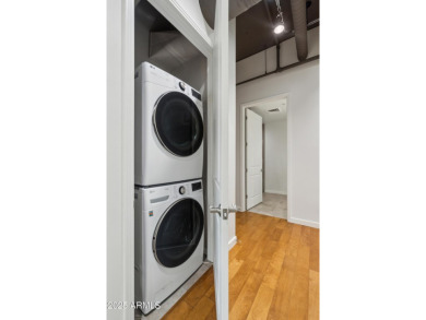 Highly desirable URBAN luxury living w/AMAZING VIEWS in the