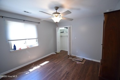 One property with numerous features. This property has two docks - photo 23