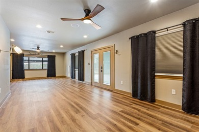 Welcome to Clear Lake Ranch in McLennan County. Located about 18 - photo 25