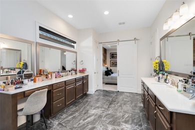 Step into the epitome of luxurious living with this exquisite - photo 26