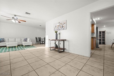 SHORT SALE - BANK APPROVED PRICE - AS-IS SALE This spacious - photo 8