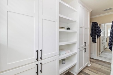MAJOR PRICE IMPROVEMENT!! Welcome to a rare & versatile property - photo 28
