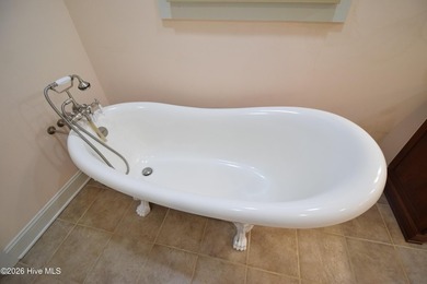 One property with numerous features. This property has two docks - photo 34