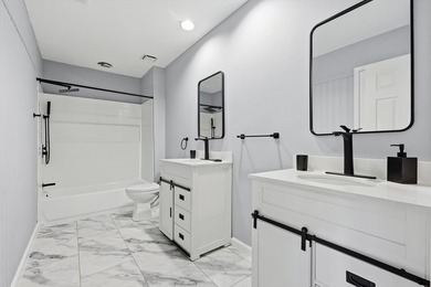 OPEN HOUSE SUNDAY JUNE 28 2-4PM! Spacious, stylish, and - photo 34
