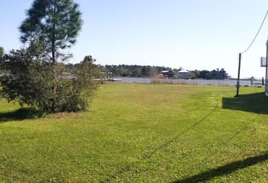 Bay Front Lot With Absolutely Beautiful, Unobstructed Water - photo 13