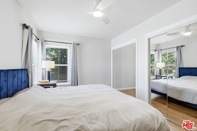Beautifully updated coastal residence featuring 4 bedrooms, 2 - photo 14