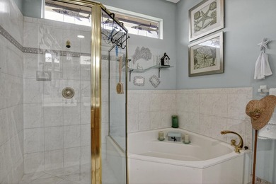 Beautiful 3/2/2/ pool home situated on the golf course with - photo 18