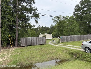 Escape to the peace and privacy of country living with this - photo 19