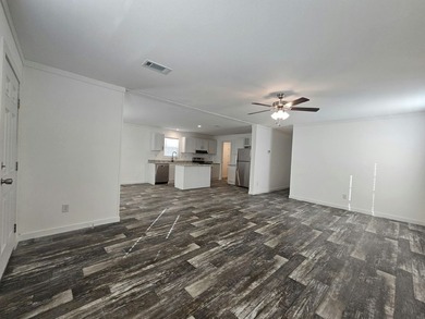 Your new home is waiting for you in Eagle Estates, a - photo 2