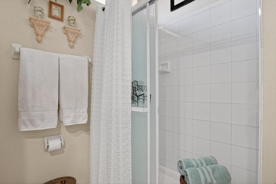 Beautiful 3/2/2/ pool home situated on the golf course with - photo 22
