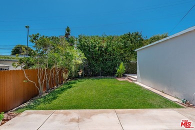 Beautifully updated coastal residence featuring 4 bedrooms, 2 - photo 24