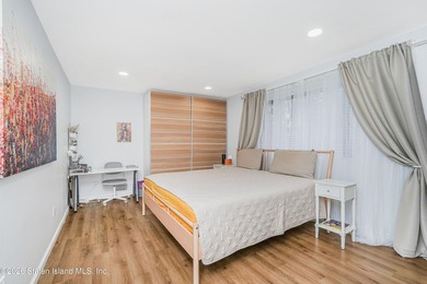 Welcome to The Oaks at Latourette! Come see this move-in ready - photo 24