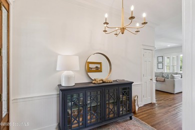 Some homes are simply beautiful. Others become part of your - photo 25
