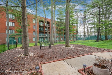 Welcome to The Oaks at Latourette! Come see this move-in ready - photo 27