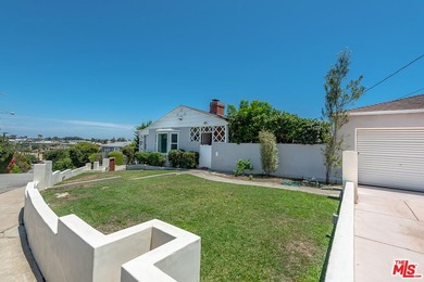 Beautifully updated coastal residence featuring 4 bedrooms, 2 - photo 29