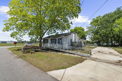 Lovely corner lot home! The homeowner purchased the adjacent lot - photo 9