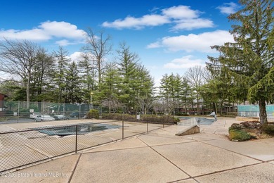 Welcome to The Oaks at Latourette! Come see this move-in ready - photo 30