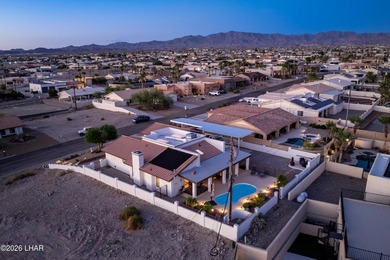 Beautiful pool home lakeside of HWY 95, located in a fantastic - photo 50