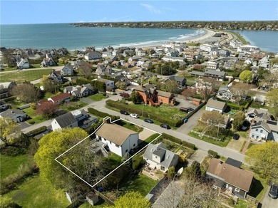 Just 1 mile from the waves of Surfer's End, a 5 minute walk to - photo 1