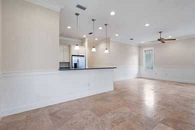 This 3 bed / 2 bath Florida Cottage style home in the lush and - photo 11