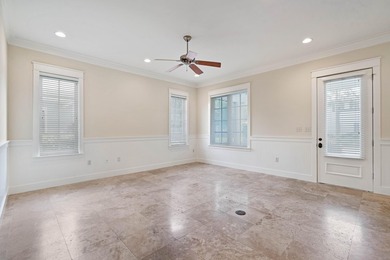 This 3 bed / 2 bath Florida Cottage style home in the lush and - photo 13