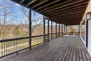 Custom-built luxury lake home and dock on Beaver Lake near - photo 18