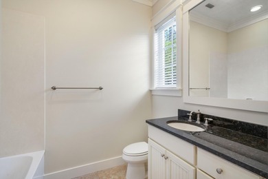 This 3 bed / 2 bath Florida Cottage style home in the lush and - photo 19