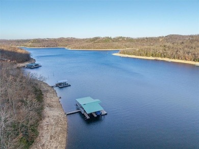 Custom-built luxury lake home and dock on Beaver Lake near - photo 22