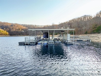 Custom-built luxury lake home and dock on Beaver Lake near - photo 24