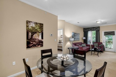 Beautifully maintained 3 bedroom, 2 bath third-floor condo in - photo 4