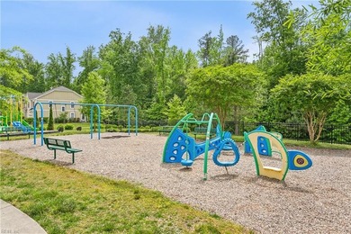 Nestled in the heart of New Town, this beautiful townhouse - photo 42