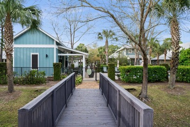 This 3 bed / 2 bath Florida Cottage style home in the lush and - photo 48