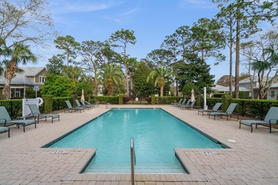 This 3 bed / 2 bath Florida Cottage style home in the lush and - photo 50