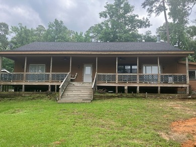 Big, two story, lakefront home with 6 bedrooms and 4.5 baths - photo 2