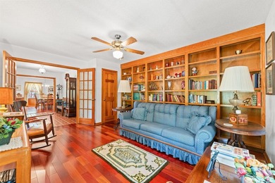 Unique Low Country custom-built home in The Glade, a welcoming - photo 4