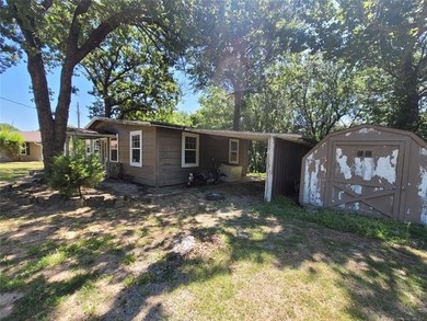 LONGTOWN WATERFRONT HOME RIGHT OFF HIGHWAY 9E! If you are - photo 13