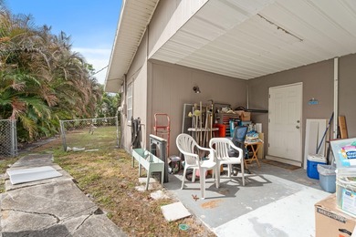 Welcome to this charming 2-bedroom, 2-bath single-family home - photo 17