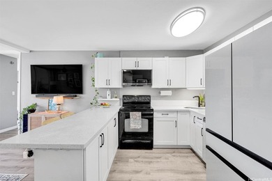 VA ASSUMABLE LOAN AT 4.0%! Beautifully upgraded 2-bedroom condo - photo 3